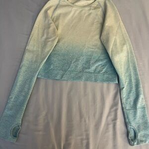 Pink by Victoria’s Secret Long Sleeve Crop Active Top w/thumb holes Ombré Blue M
